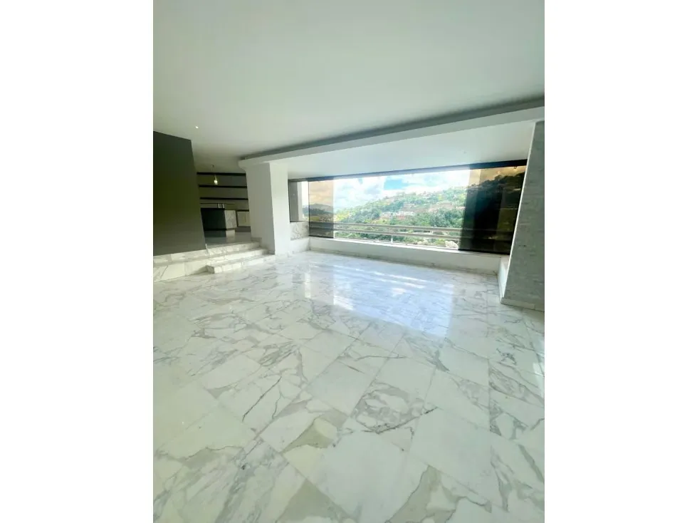 Alquilo apartamento en calle cerrada 385m2 Colinas del Tamanaco 4151 - 2