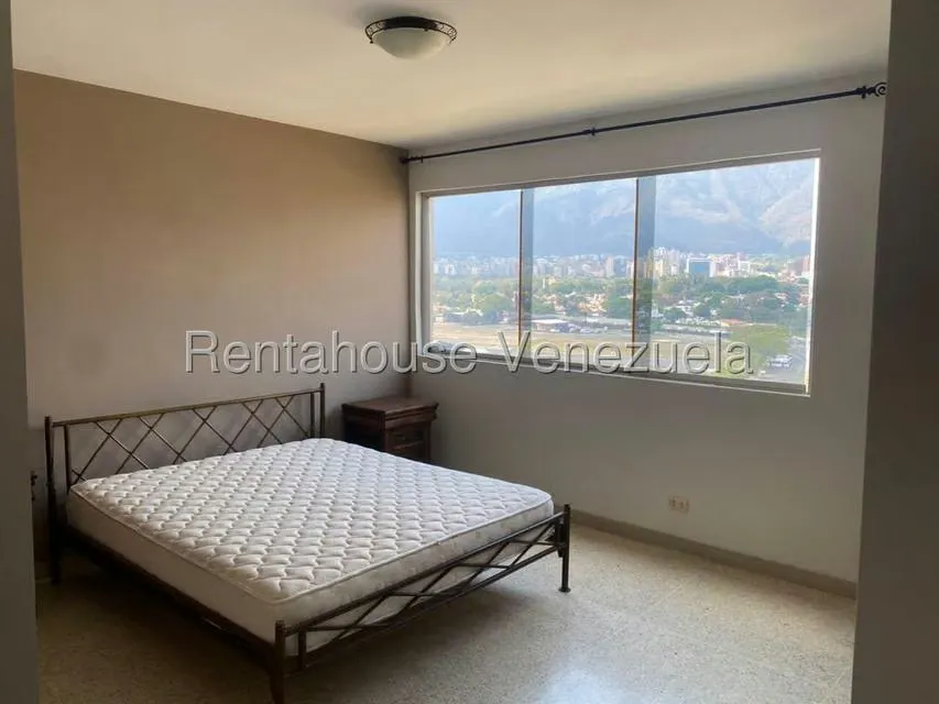 Apartamento (1 Nivel) en Alquiler en Caurimare, Distrito Metropolitano - 8