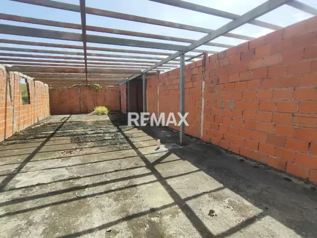 CASA EN VENTA URBANIZACION COLINAS DE SANTA BARBARA - 9