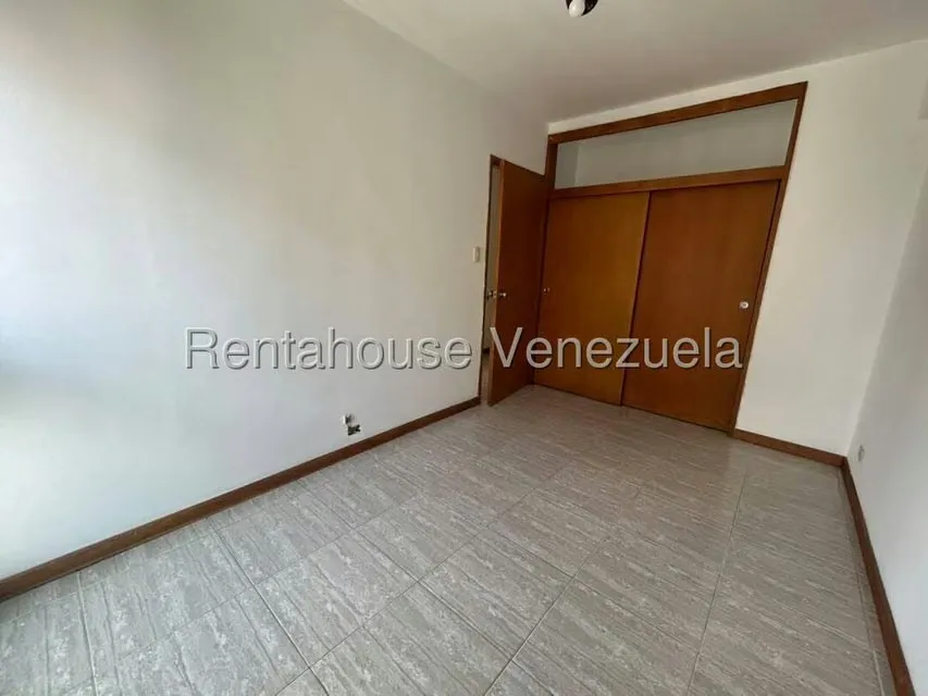 Apartamento (1 Nivel) en Venta en La Urbina, Distrito Metropolitano - 17