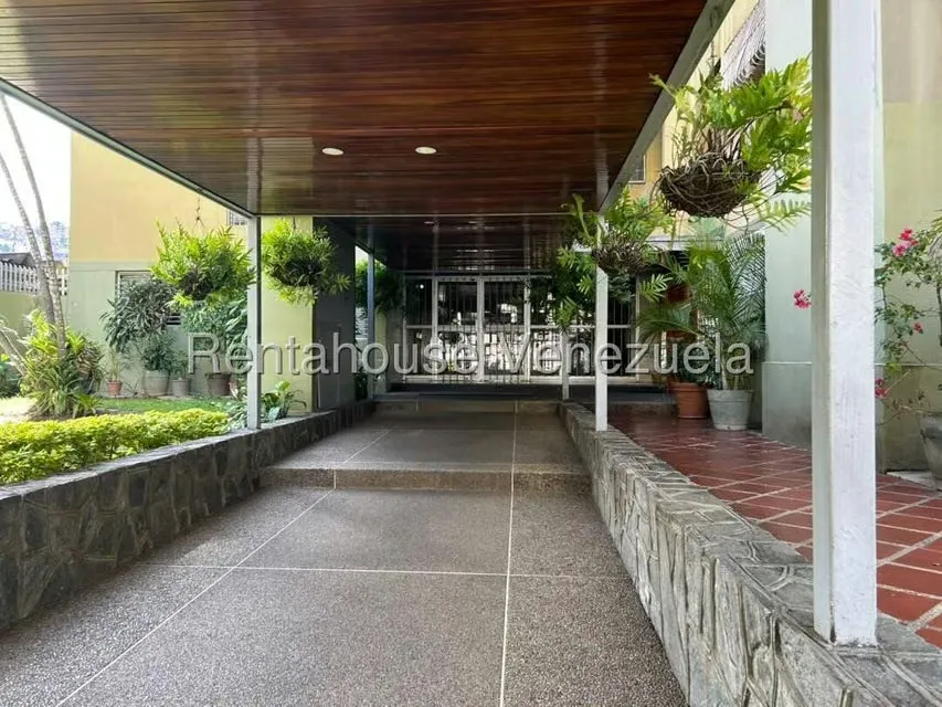 Apartamento (1 Nivel) en Venta en La Urbina, Distrito Metropolitano - 3