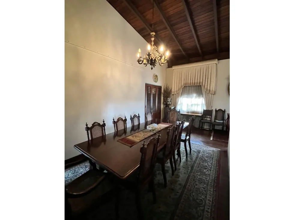 Se vende casa Lomas de Mirador 1.500m² de terreno 7H+3S/5B+S/7PE - 10