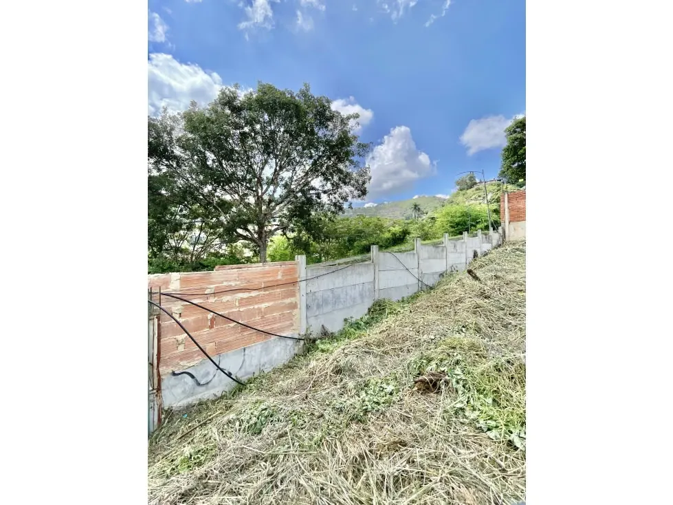 Se vende terreno 1100 m2 Prados del Este - 4