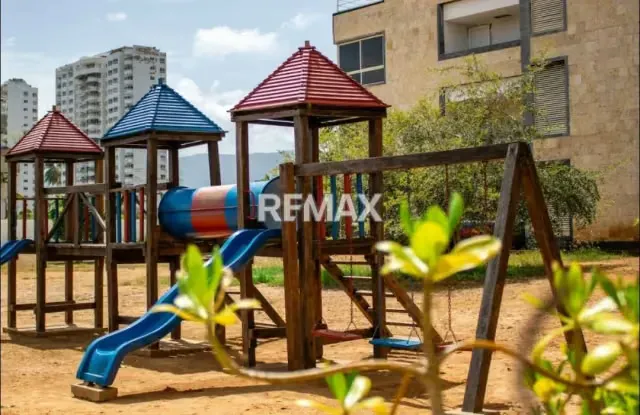 EN VENTA APARTAMENTO EN OCEANBLUE - 12