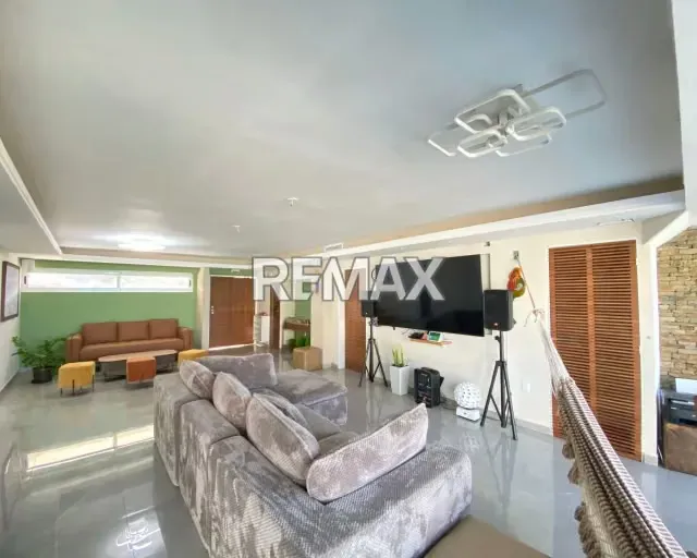 ¿BUSCAS EL HOGAR PERFECTO JUNTO AL MAR? EN VENTA ELEGANTE APARTAMENTO CON 4 HAB., 4 BAÑOS, PISCINA Y PARQUE INFANTIL. ESPACIOS MODERNOS LISTOS PARA MUDARTE Y DISFRUTAR AL MÁXIMO. ¡AGENDA TU CITA! - 4