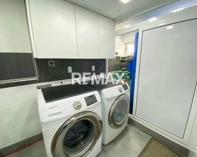 ¿BUSCAS EL HOGAR PERFECTO JUNTO AL MAR? EN VENTA ELEGANTE APARTAMENTO CON 4 HAB., 4 BAÑOS, PISCINA Y PARQUE INFANTIL. ESPACIOS MODERNOS LISTOS PARA MUDARTE Y DISFRUTAR AL MÁXIMO. ¡AGENDA TU CITA! - 5