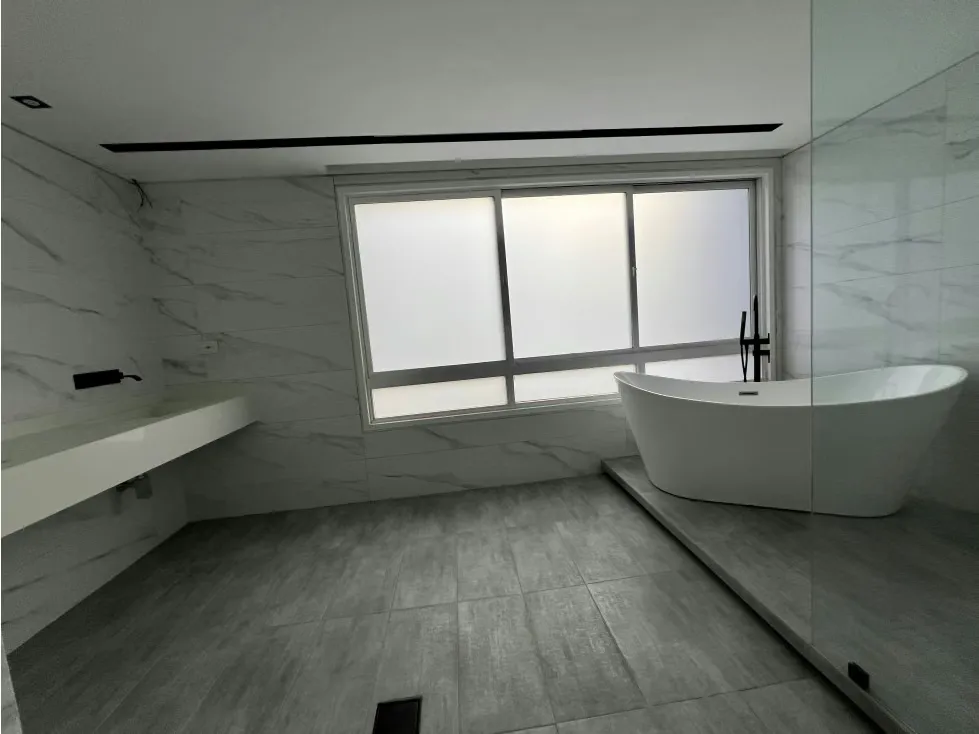 Se Vende PH/1.000M2/separado en dos/6h+2s/8b+2s/6p/La Castellana/6083 - 13