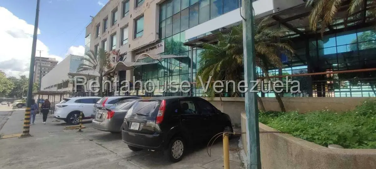 Local Comercial en Venta en La Urbina, Distrito Metropolitano - 4