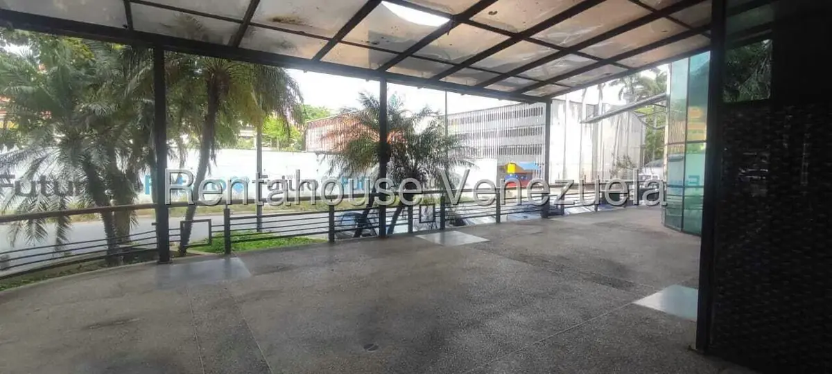 Local Comercial en Venta en La Urbina, Distrito Metropolitano - 9