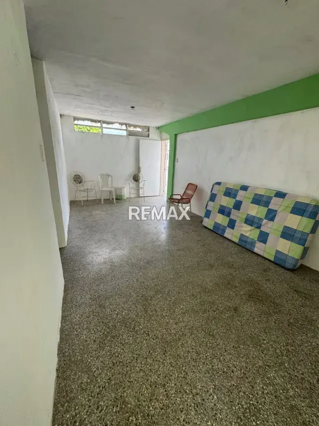 En venta excelente Apartamento para ser Remodelado - 2