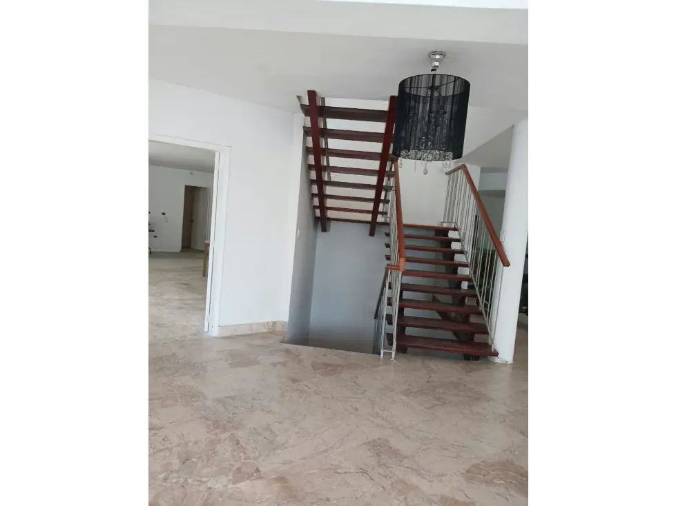 Vendo casa 800m2 Country Club 7318 - 7