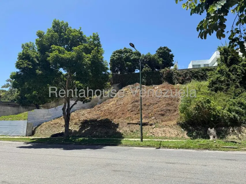 Terreno (Comercial) en Venta en Prados del Este, Distrito Metropolitano - 5