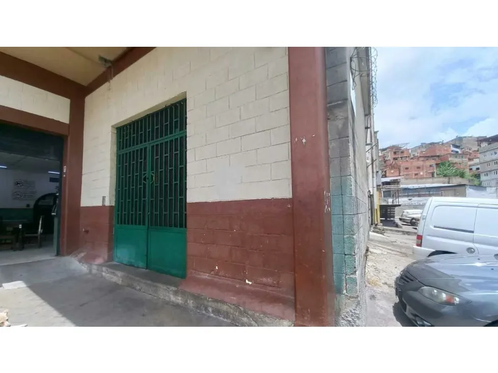 Alquilo planta industrial 377m2 Urb. Lebrun 4334 - 18