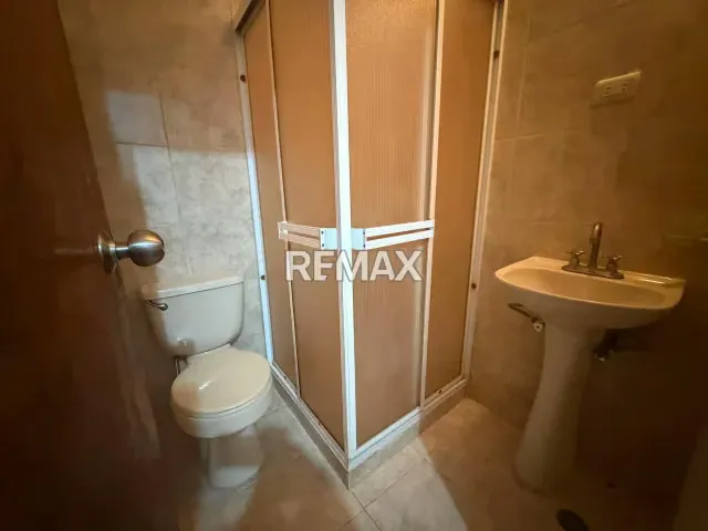 En Alquiler Habitaciones Ejecutivas, en pleno Centro de Maturín, muy cerca de la Redoma Juana la Avanzadora - 3