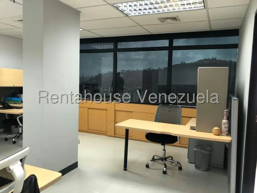 Oficina en Venta en Baruta, Distrito Metropolitano - 2
