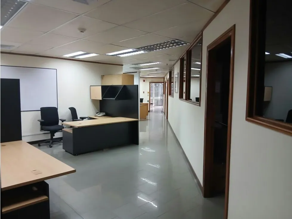 Edificio en venta 3584m², Las Mercedes - 12