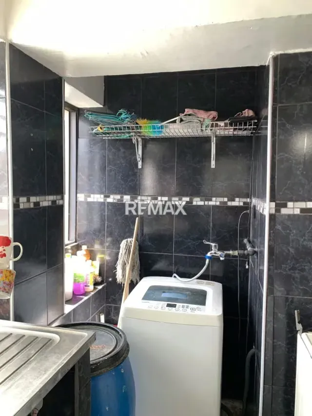 En venta cómodo apartamento de 2 Habitaciones a pocos metros de la estación Zoológico - 12