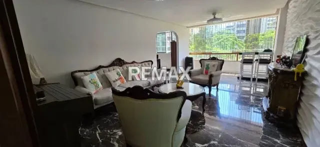 Se Vende Apartamento en la Urbanizacion La Florida - 2