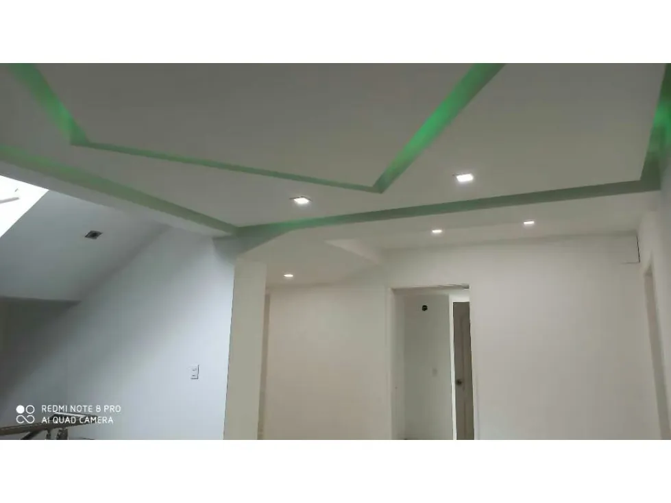 Vendo casa 950m2 Cumbres de Curumo 0752 - 24