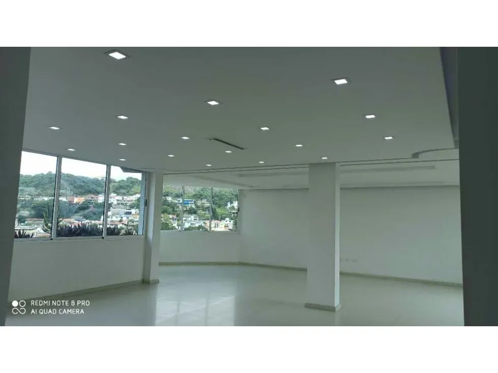 Vendo casa 950m2 Cumbres de Curumo 0752 - 30
