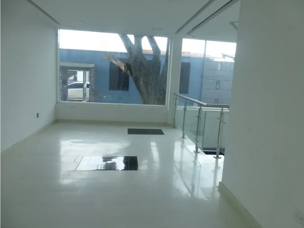 Vendo casa 950m2 Cumbres de Curumo 0752 - 4