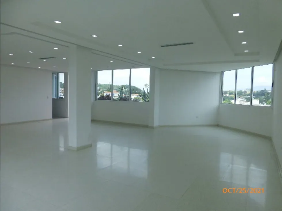 Vendo casa 950m2 Cumbres de Curumo 0752 - 6