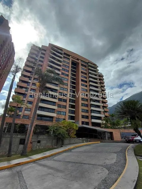 Apartamento (1 Nivel) en Alquiler en Los Dos Caminos, Distrito Metropolitano - 2