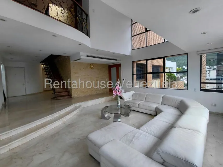 Apartamento (1 Nivel) en Alquiler en Los Dos Caminos, Distrito Metropolitano - 5