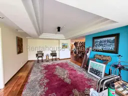 Vista 44