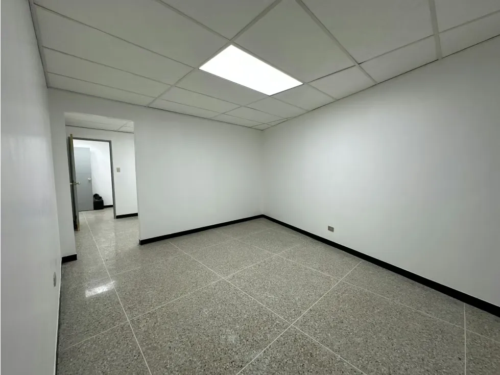 Vendo edificio comercial 1584m2 Pueblo de Baruta 0747 - 5