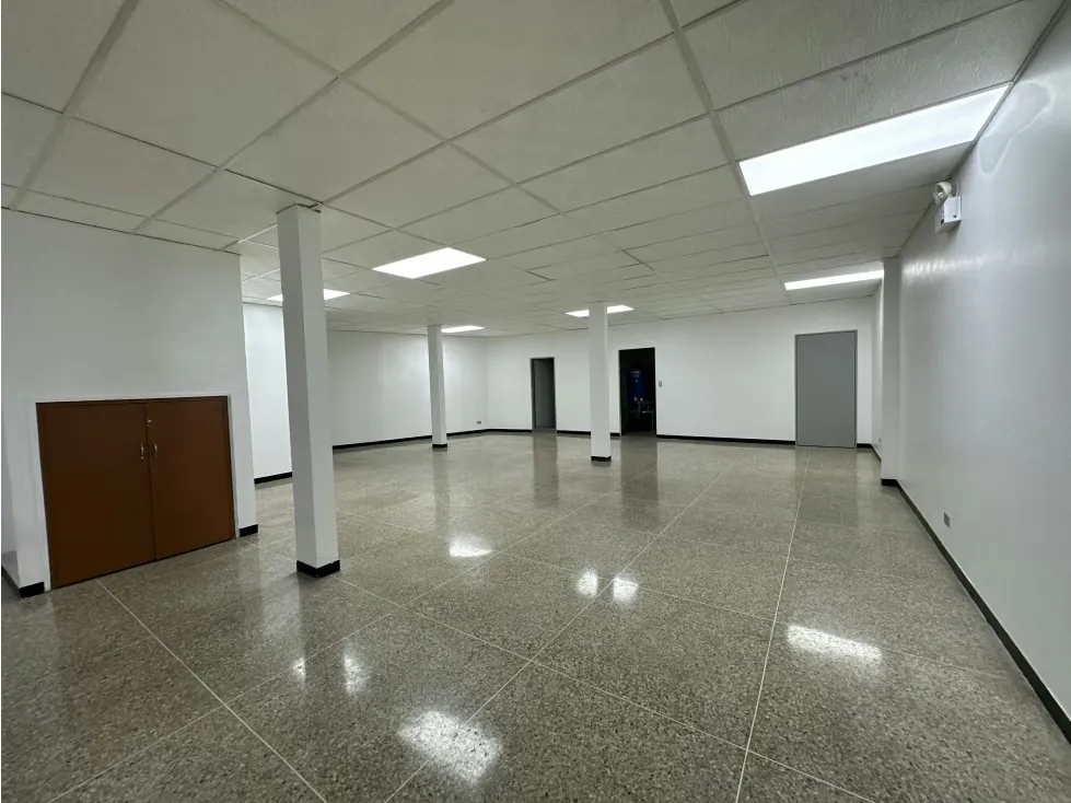 Vendo edificio comercial 1584m2 Pueblo de Baruta 0747 - 8