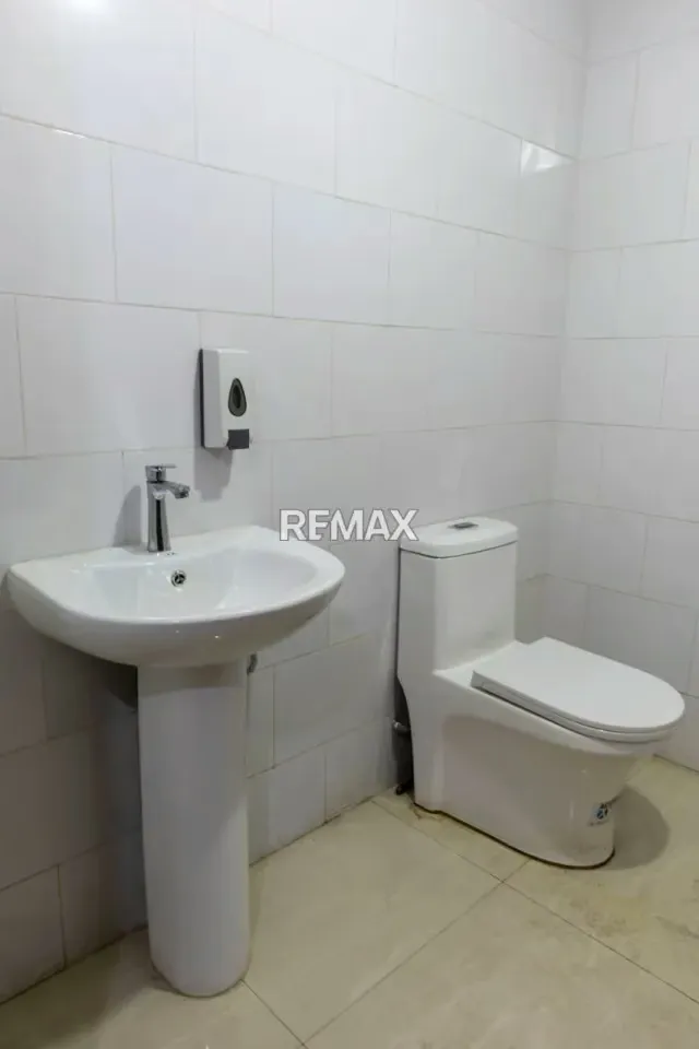 Local Comercial a estrenar en Circunvalación 2. En Venta - 12