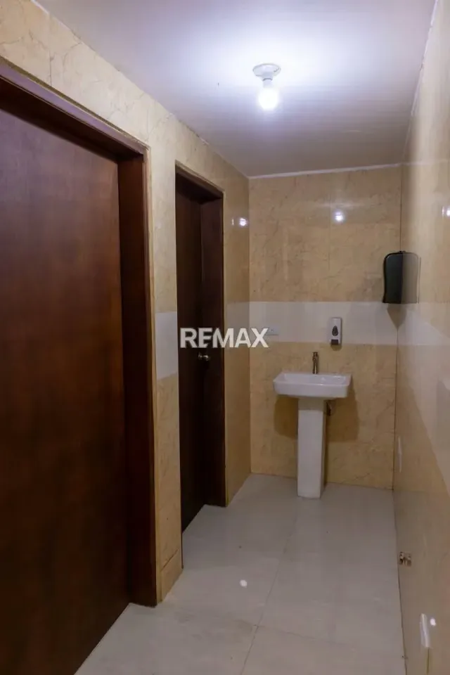 Local Comercial a estrenar en Circunvalación 2. En Venta - 13