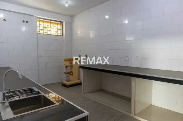 Local Comercial a estrenar en Circunvalación 2. En Venta - 7