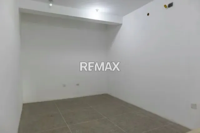 Local Comercial a estrenar en Circunvalación 2. En Venta - 9