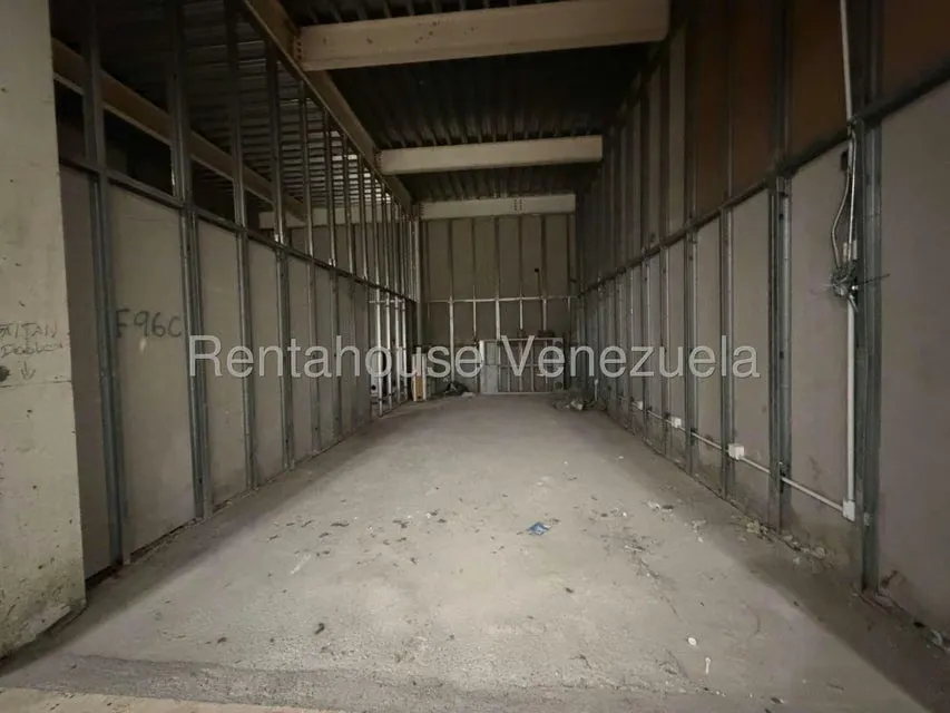 Local Comercial en Alquiler en Cerro Verde, Distrito Metropolitano - 5