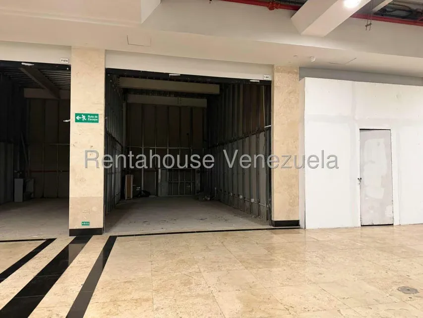 Local Comercial en Alquiler en Cerro Verde, Distrito Metropolitano - 6