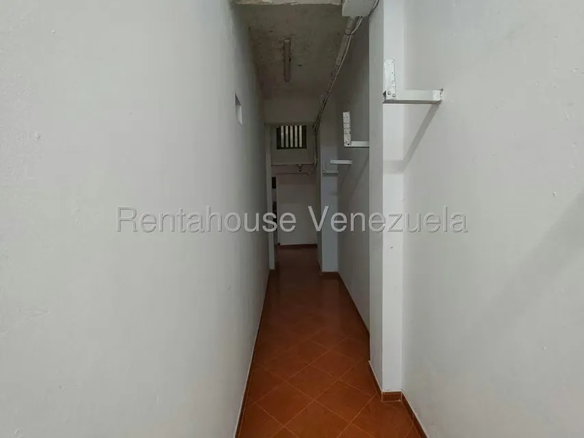 Local Comercial en Venta en Parroquia La Candelaria, Distrito Metropolitano - 11