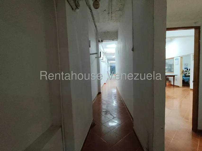 Local Comercial en Venta en Parroquia La Candelaria, Distrito Metropolitano - 18