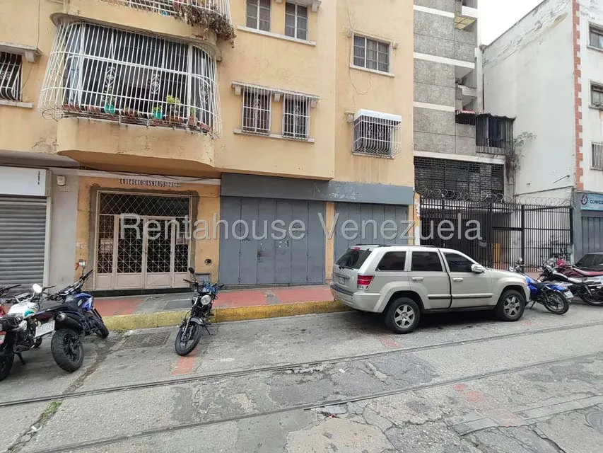 Local Comercial en Venta en Parroquia La Candelaria, Distrito Metropolitano - 2