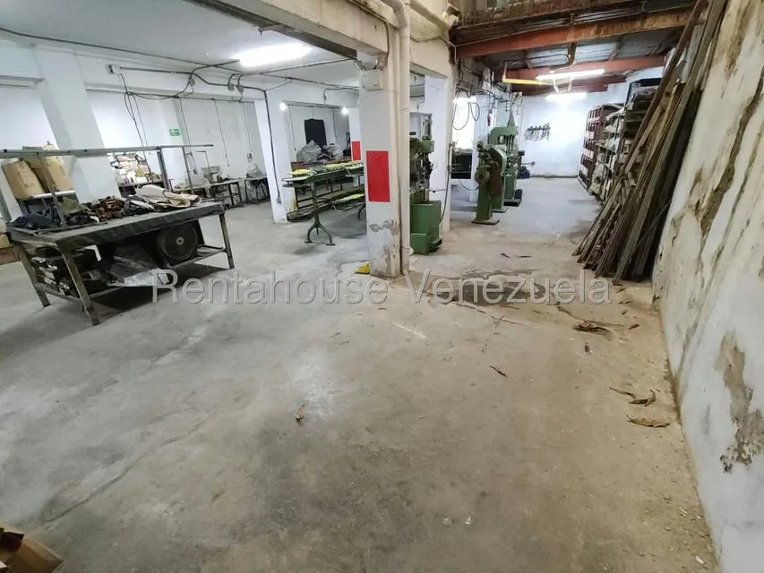 Local Comercial en Venta en Parroquia La Candelaria, Distrito Metropolitano - 23