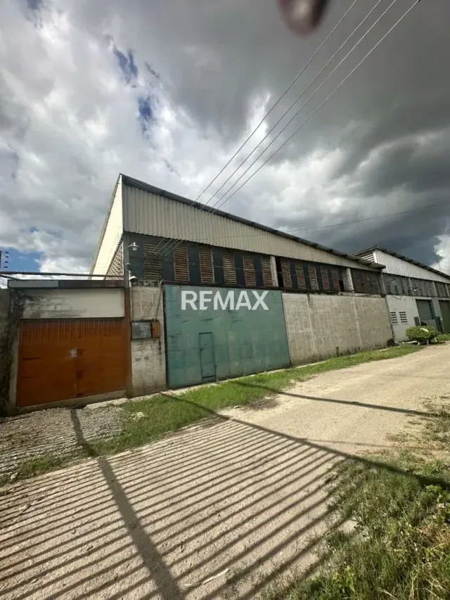 Venta de 5 Galpones en Sector Saman de Guere - 8