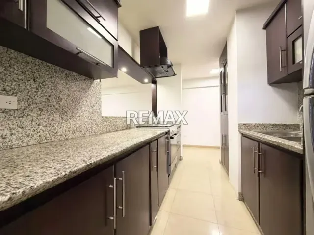 VENDO APARTAMENTO RES CERDEÑA EN BARQUISIMETO - 9