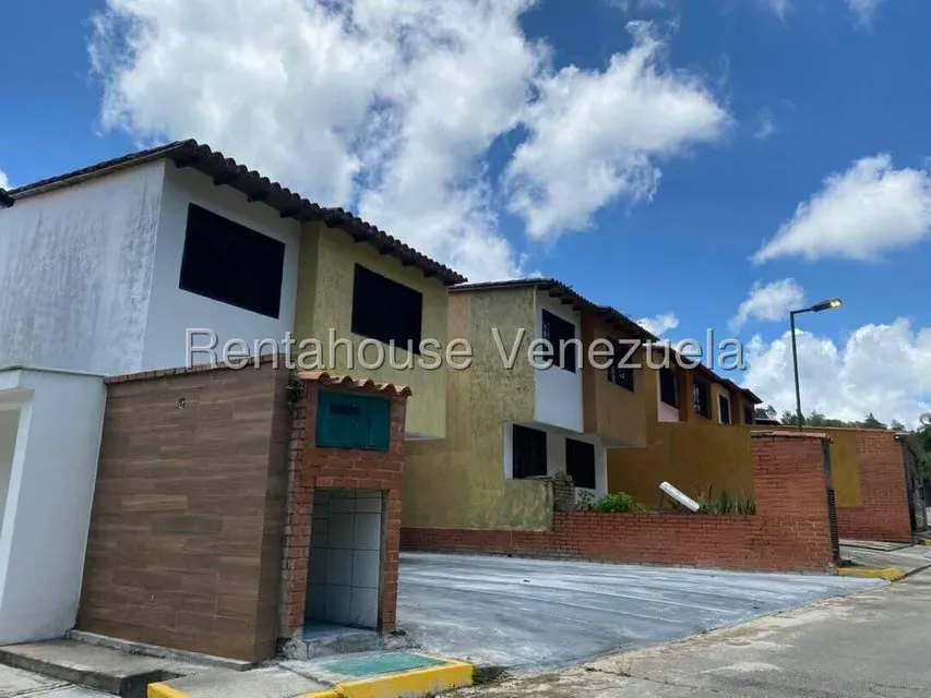 Casa (Duplex) en Alquiler en Parcelamiento Cortada del guayabo, Miranda - 12