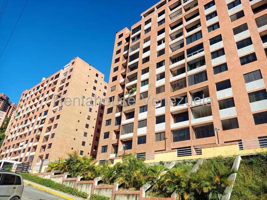 Apartamento (1 Nivel) en Alquiler en Colinas de La Tahona, Distrito Metropolitano