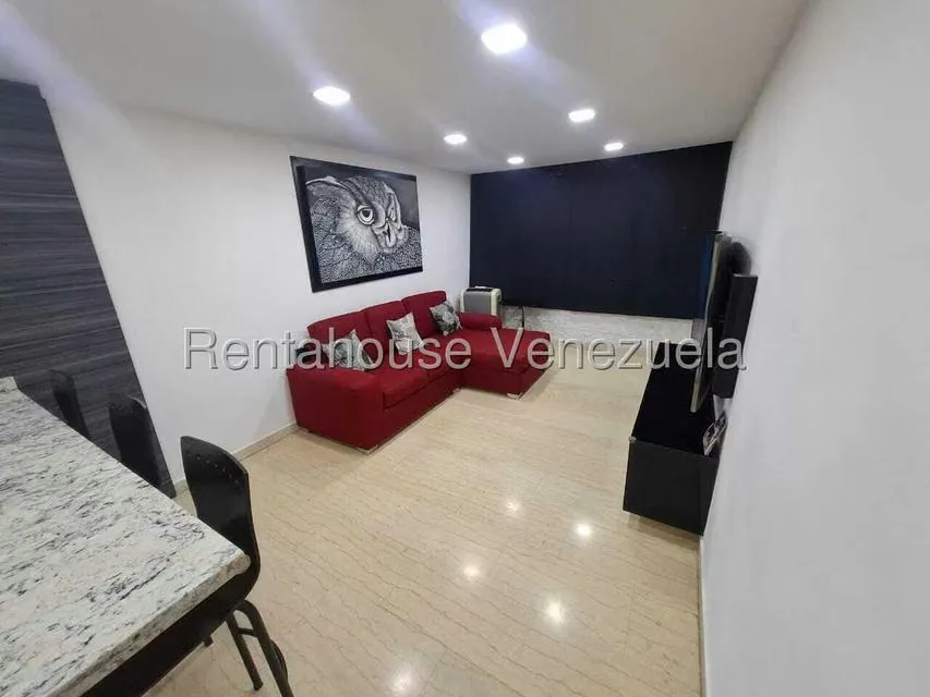 Apartamento (1 Nivel) en Alquiler en Colinas de La Tahona, Distrito Metropolitano - 7