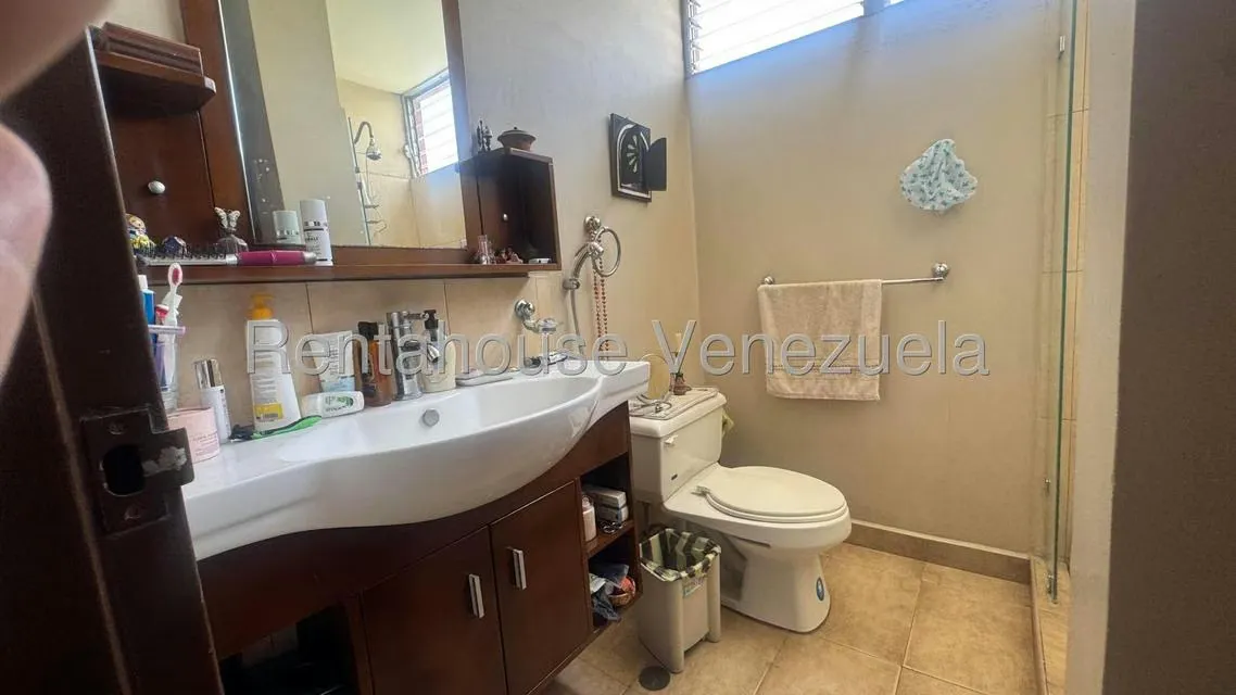 Apartamento (1 Nivel) en Venta en Zona Este, Lara - 8