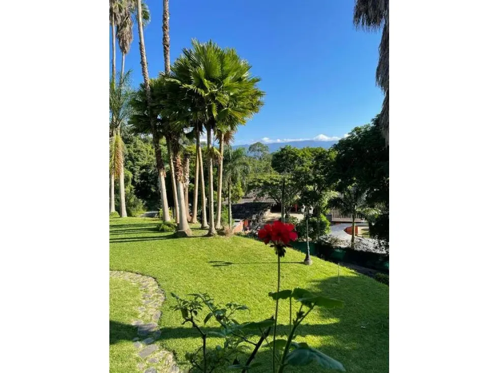 Casa de 1.830mts2 en venta incluye 4h/3b/6E en La Lagunita - El Hatill - 24