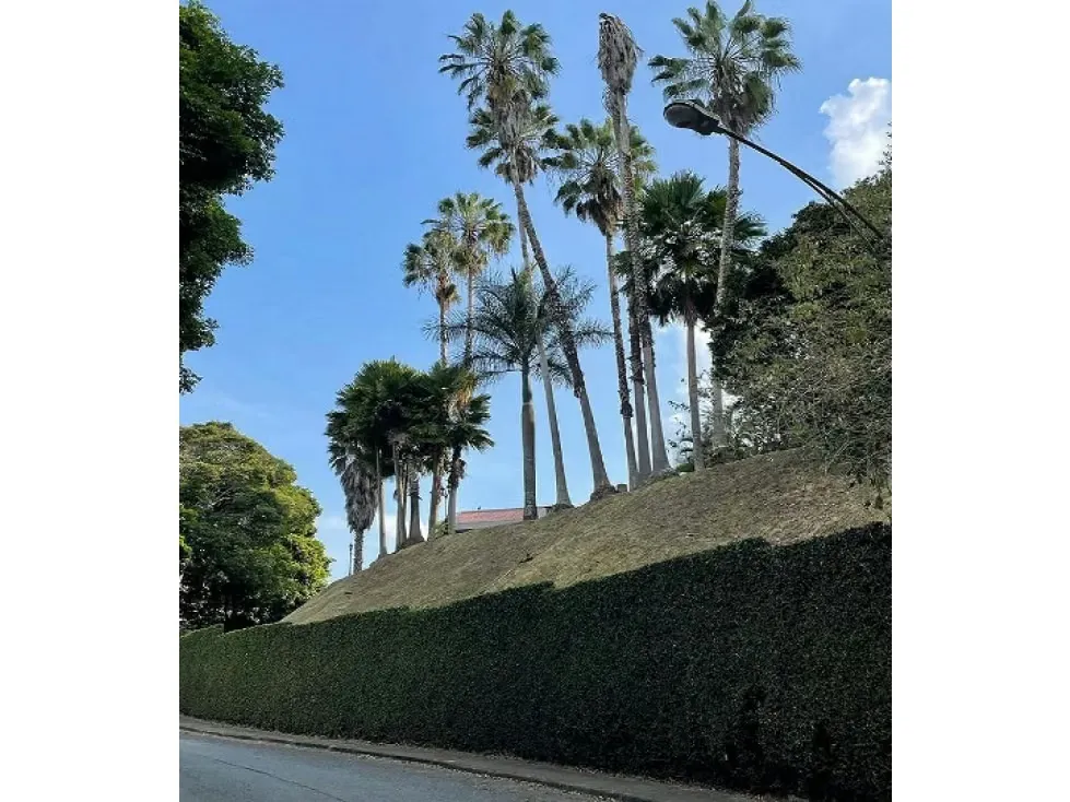 Casa de 1.830mts2 en venta incluye 4h/3b/6E en La Lagunita - El Hatill - 27