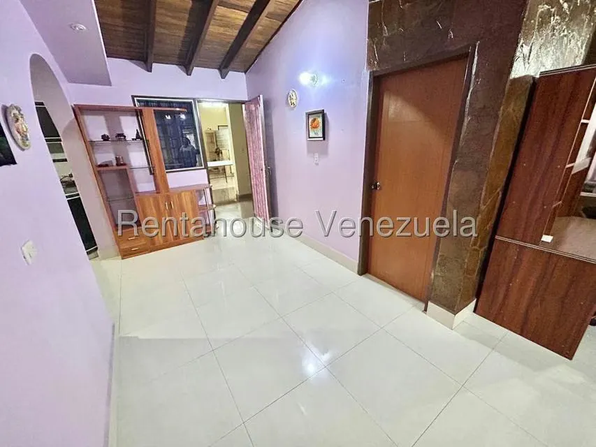 Casa (1 Nivel) en Alquiler en Copacoa, Lara - 11